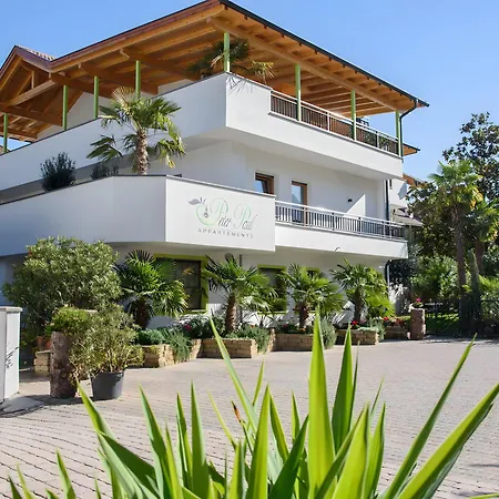 Peter Paul Terrassenapp Hocheppan Appiano Sulla Strada Del Vino